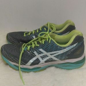 Asics athletic sneakers. Gel nimbus 18.